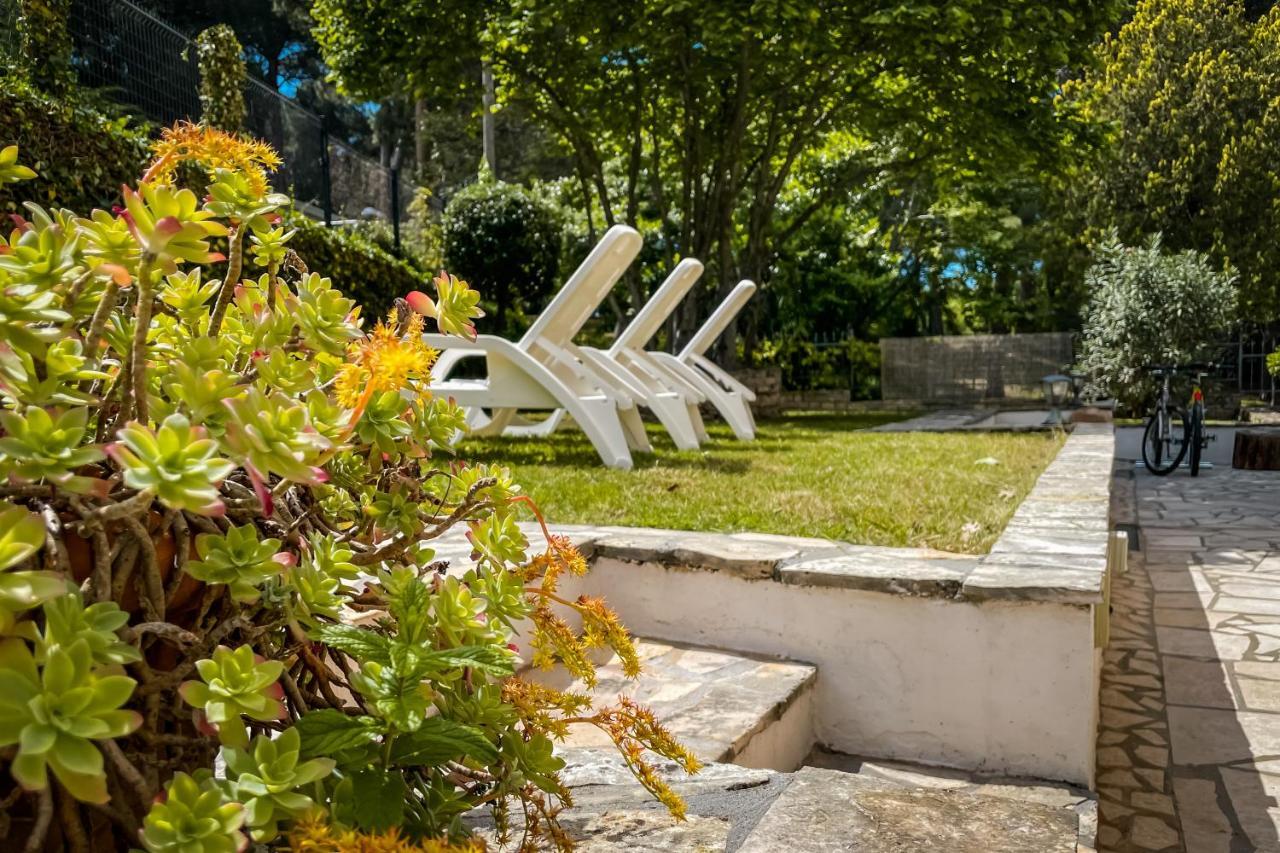 Holiday Home Sofia Пореч Екстериор снимка